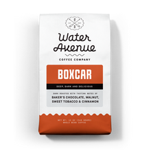 Load image into Gallery viewer, Boxcar bag from the front.